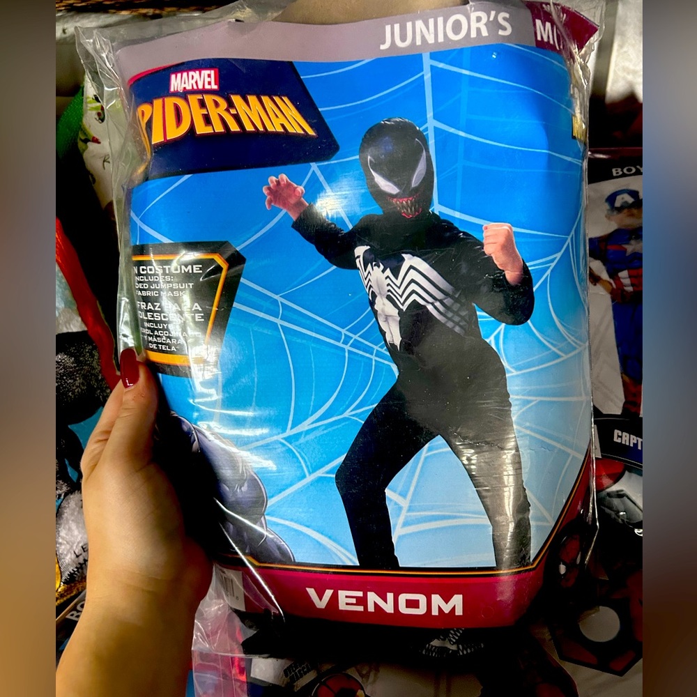 Venom costume size 7-8